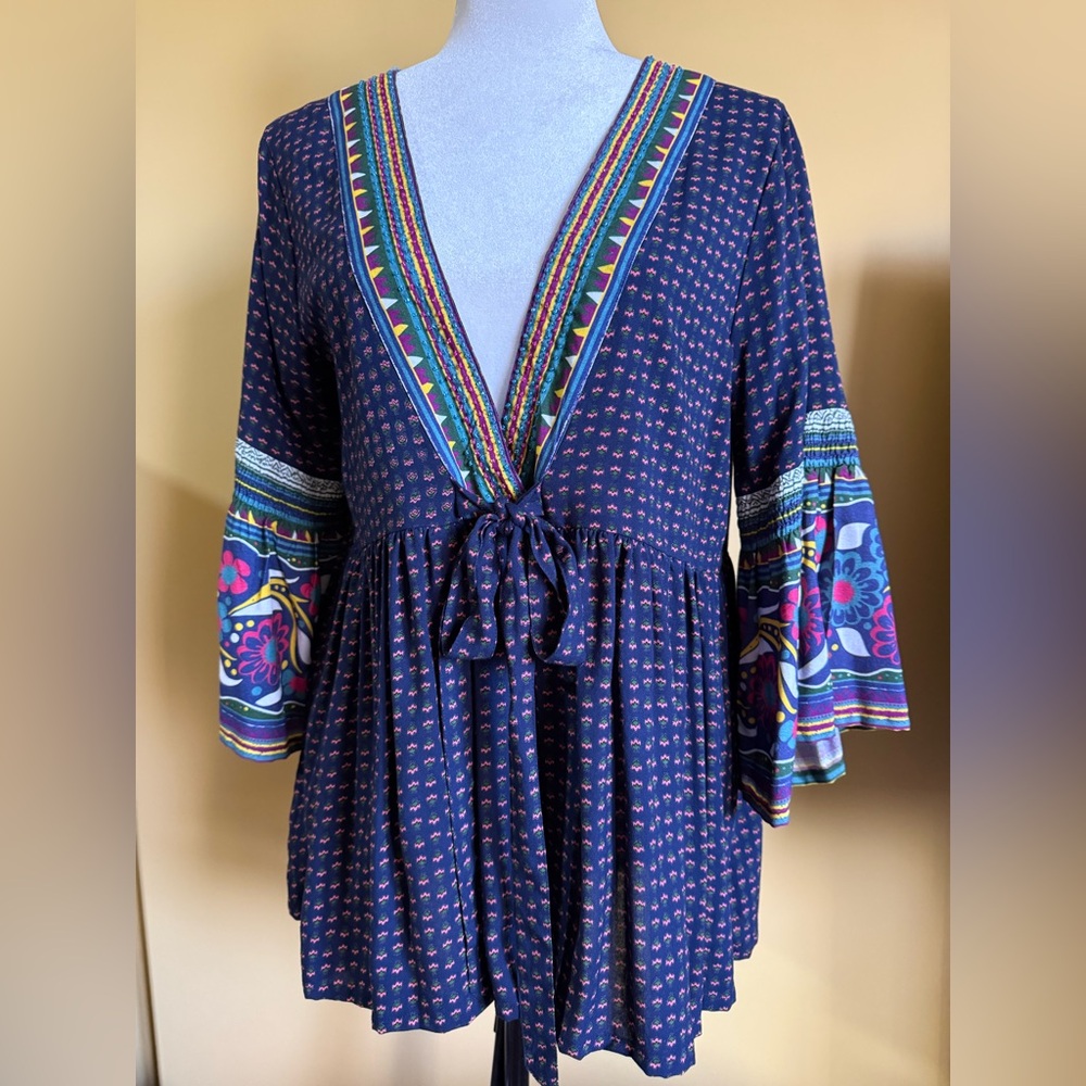 Beautiful Boho Chic style top PTP 22”-NWOT
